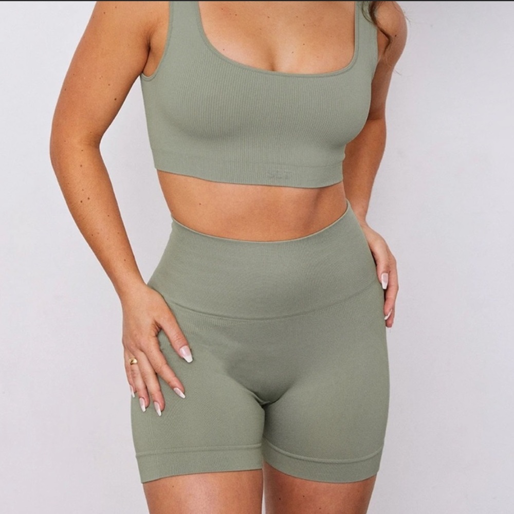 ISO setactive olive set